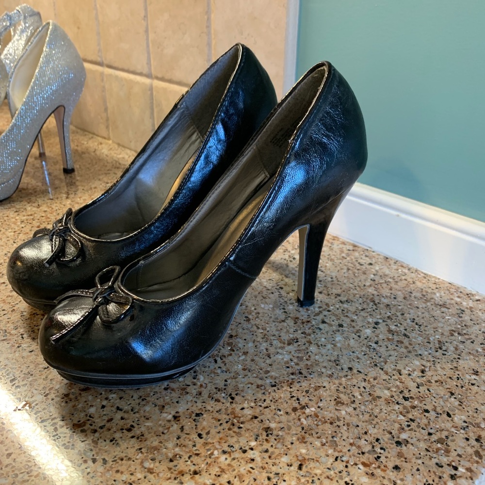 Black high heels.